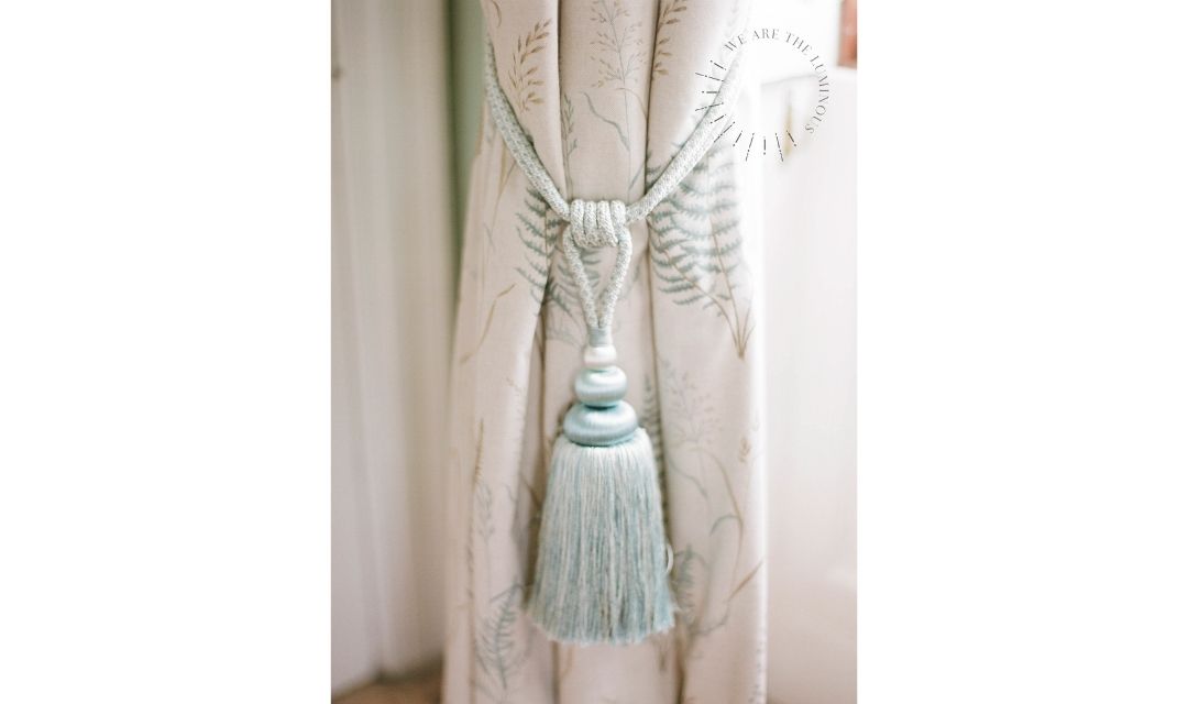 silk curtain tie
