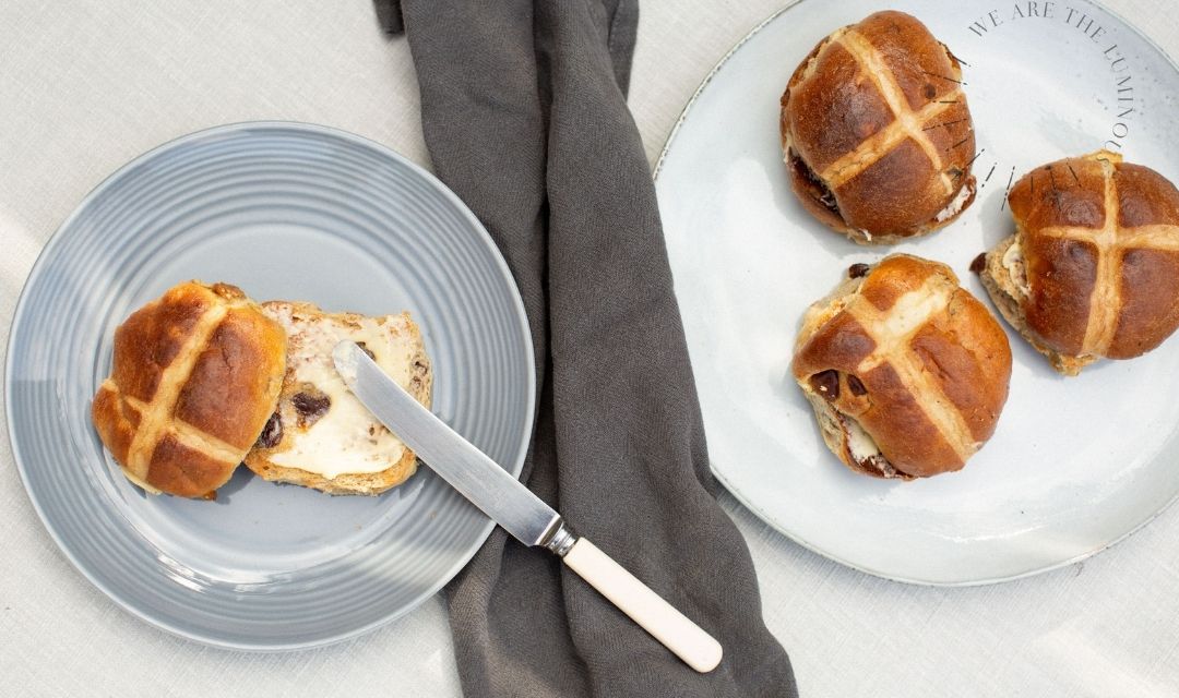 Hot cross buns